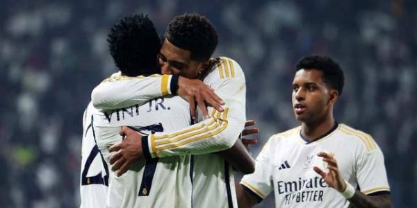 皇马怒火燃烧！四大巨星齐发力 力拼西甲七连胜 姆巴佩领衔金靴大战