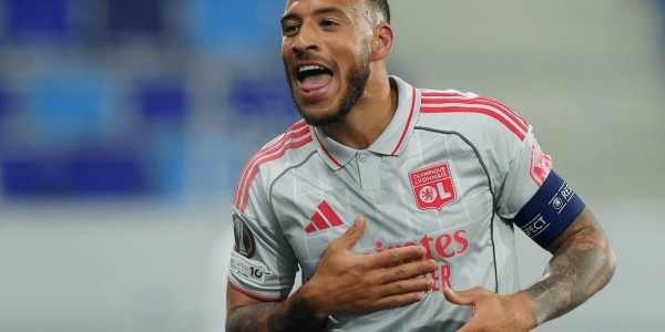 欧联6-0，31岁拜仁旧将大发神威：独中三元，法甲7冠王拒绝2连败